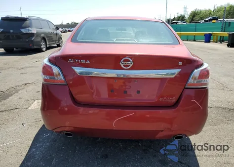 2015 Nissan Altima 2.5 z USA, uszkodzony, nr VIN 1N4AL3AP5FC259511